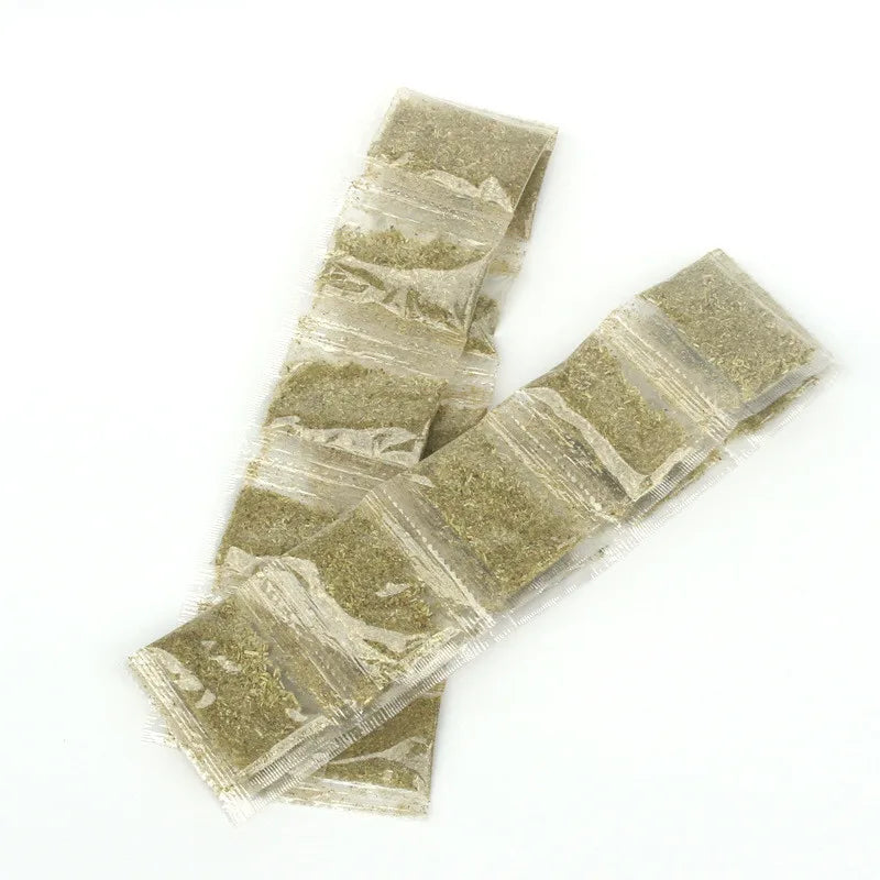 Cat Catnip Cattle Grass Non-toxic Catmint Funny Cat Treats Toys Cats Accessories Helps Digestion and Eliminate Hair Balls