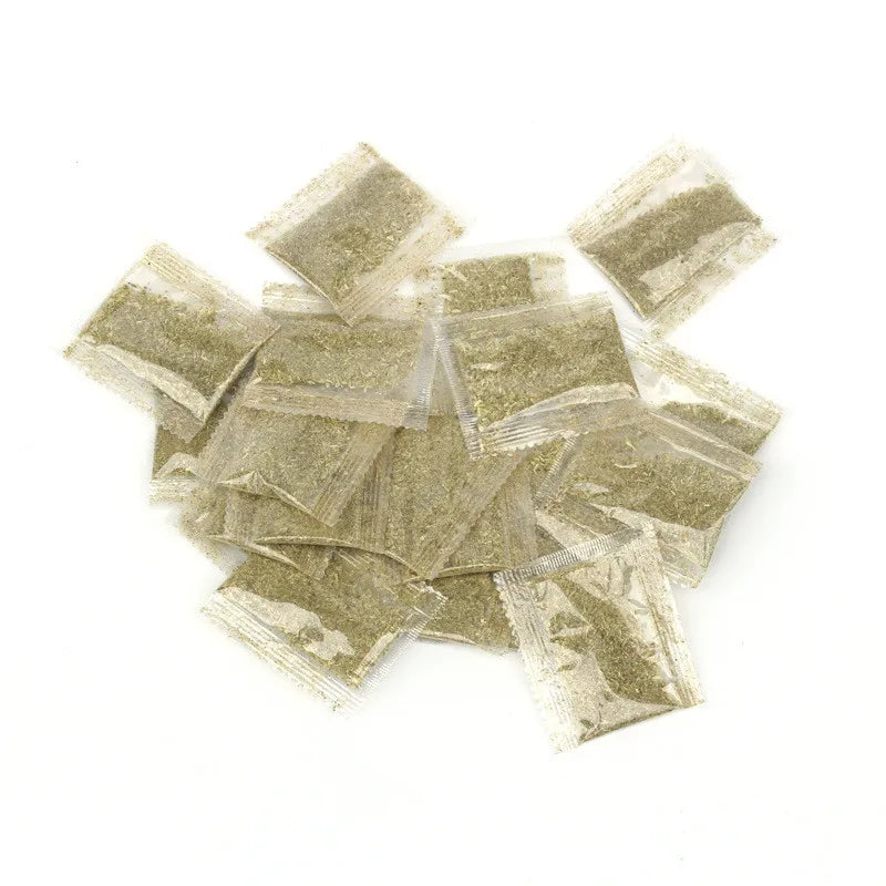 Cat Catnip Cattle Grass Non-toxic Catmint Funny Cat Treats Toys Cats Accessories Helps Digestion and Eliminate Hair Balls